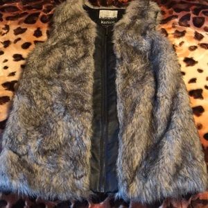 Fur vest